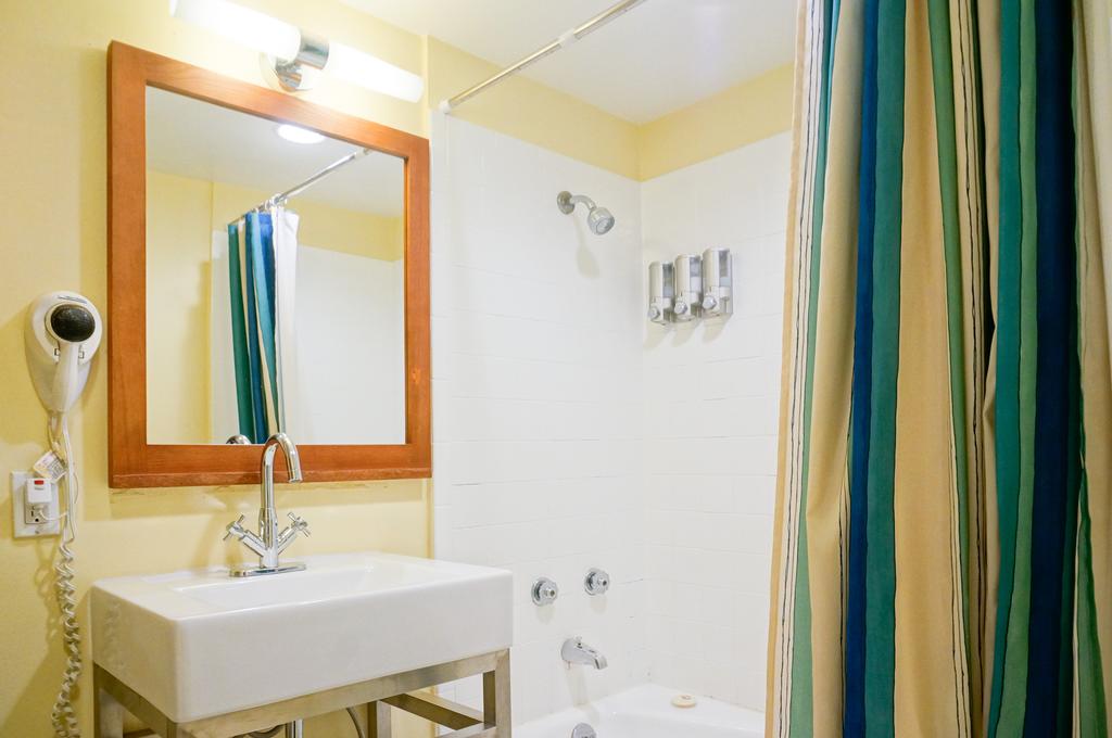 Hotel Del Sol A Joie De Vivre World Rainbow Hotels - 