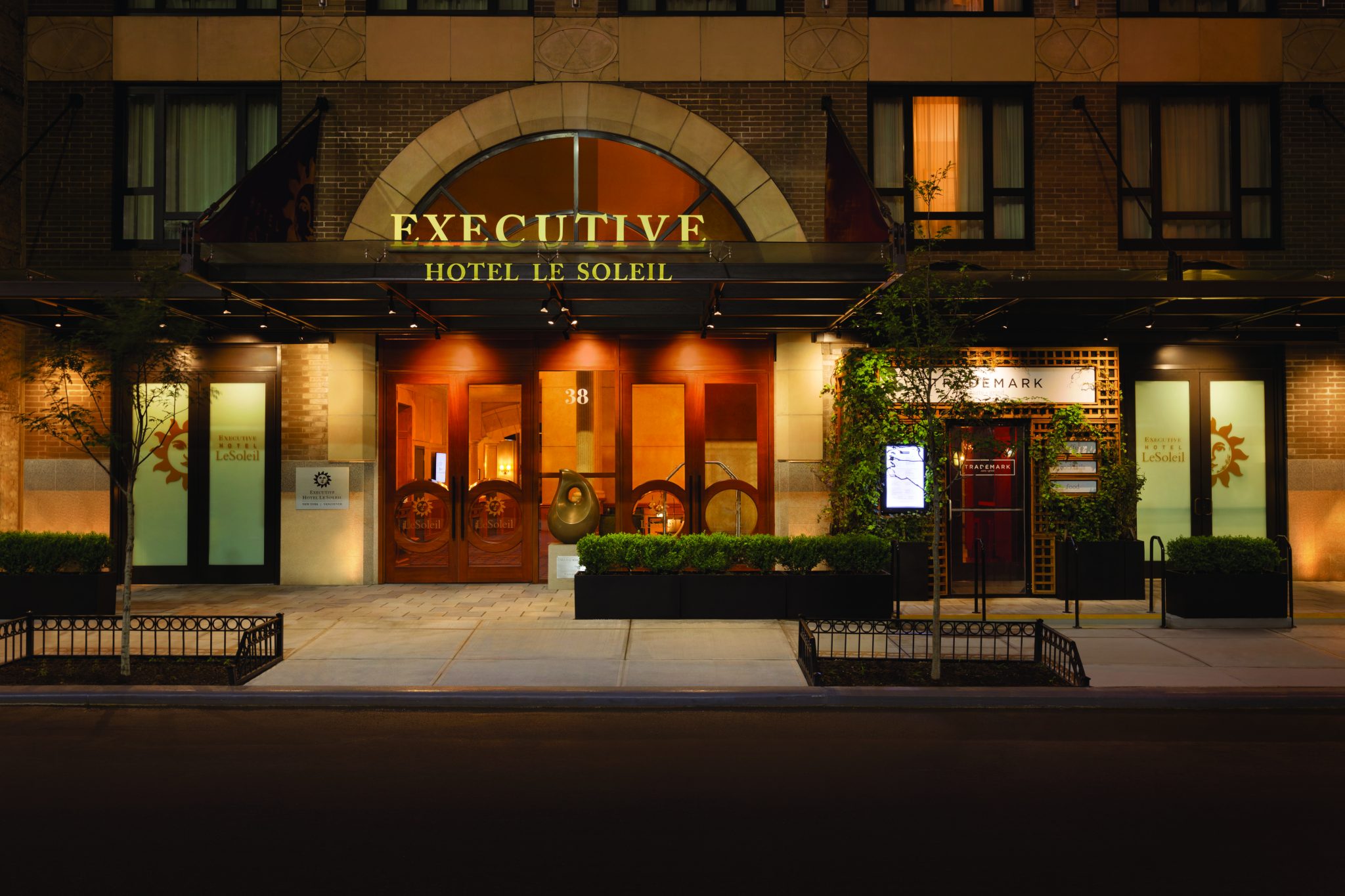 Executive Hotel Le Soleil New York