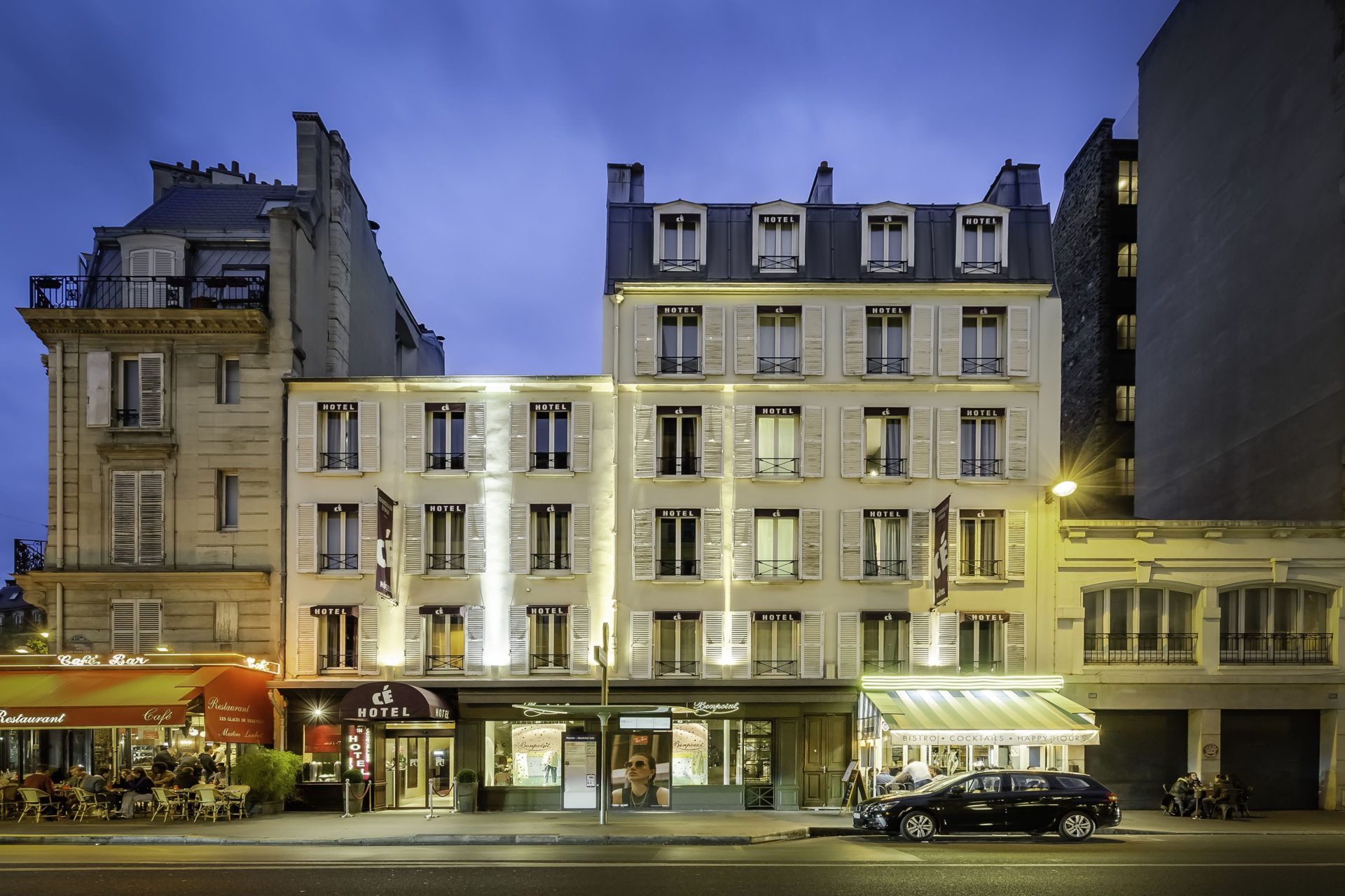 Courcelles Etoile is a gay and lesbian friendly hotel in Paris.